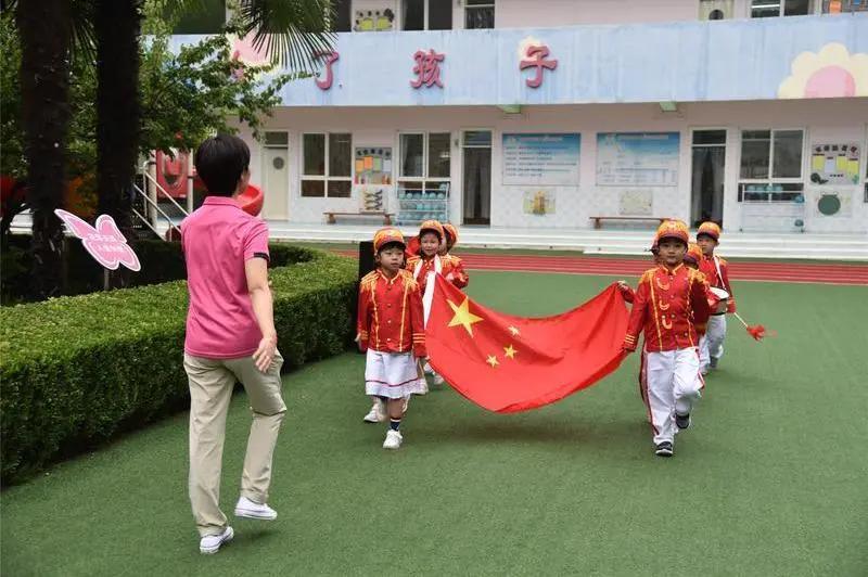 新学校开学第一天新区,开学元气满满迎接新学期