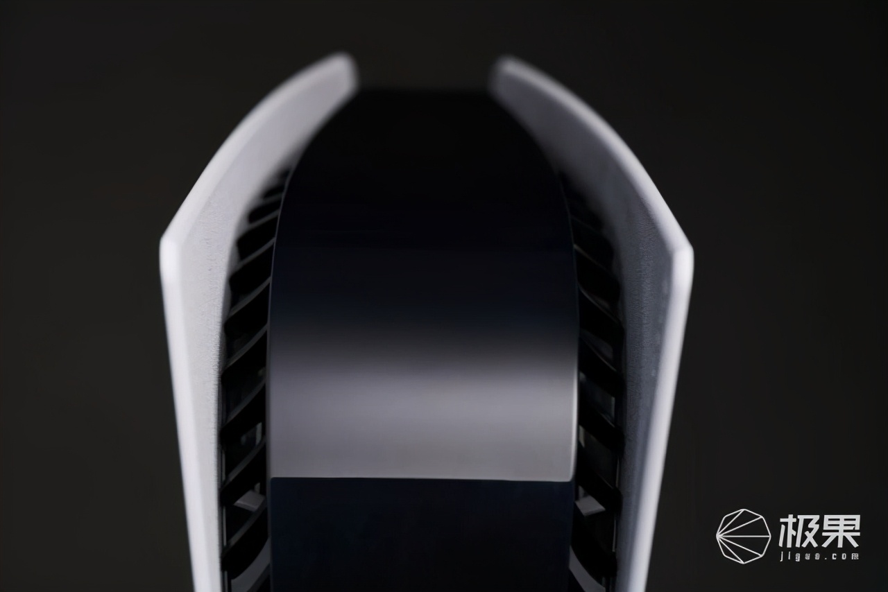 索尼ps5国行正式发布只要3099元,国行ps5值得入手吗