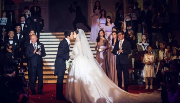 李菲儿黄晓明同框,黄晓明李菲儿以前同框