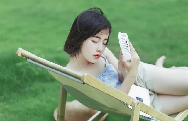 女生暗恋你怎么办如何表白,暗恋的女生突然对你告白怎么办