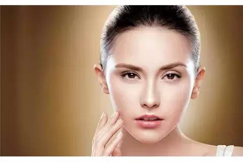 伊思家的蜗牛水乳,好用到脸疼?