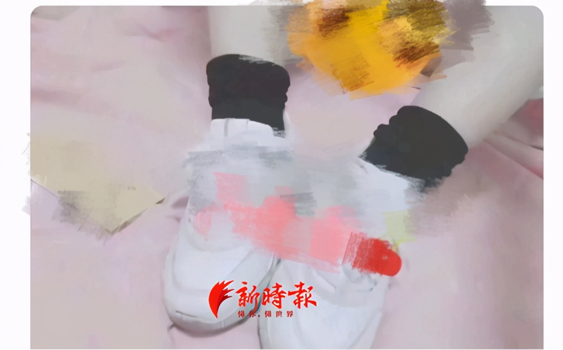 擦边球“原味”衣物隐晦销售，二手内衣、袜子价格堪比新品