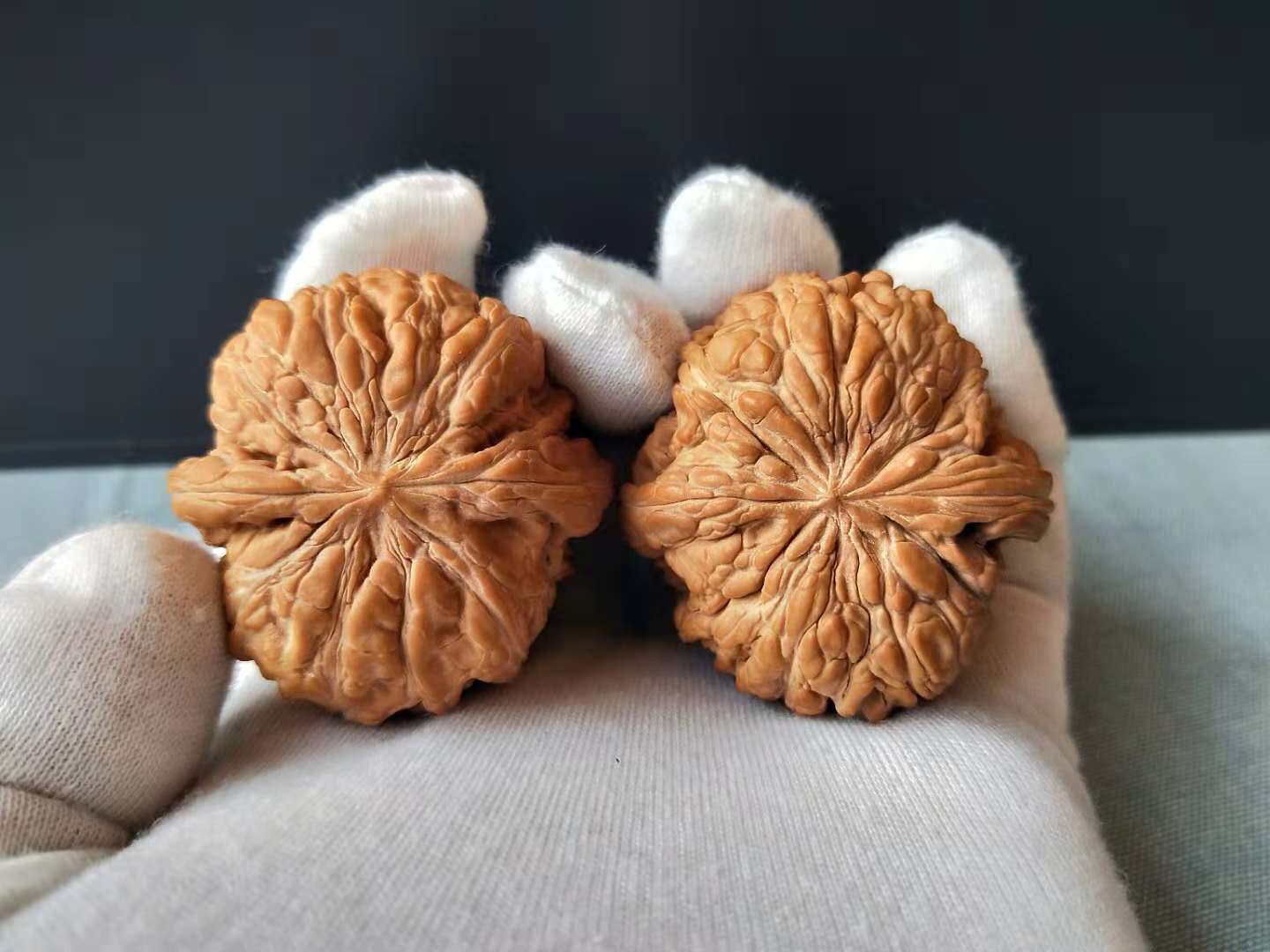 新上手的青皮核桃怎样保养,文玩核桃新核桃怎么处理