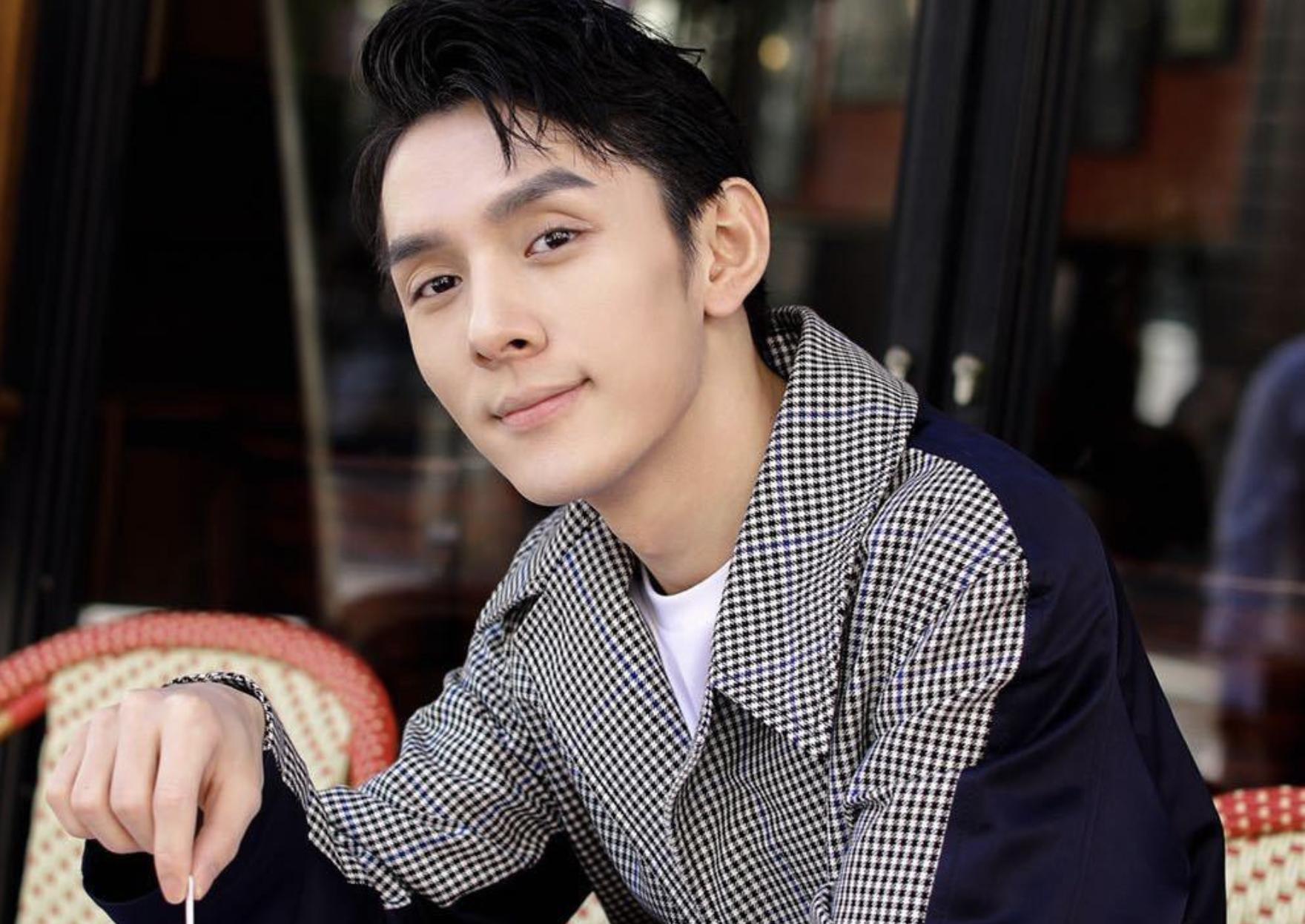 湖南小伙直播卖口红暴富：从月薪三千到花1.3亿买豪宅，凭啥？