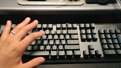 更强寿命和RGB灯光，败家之眼ROG游侠RX光轴键盘