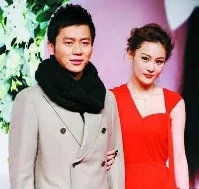 她是李晨前女友，绯闻缠身被骂“心机女”，嫁人生子后成女神