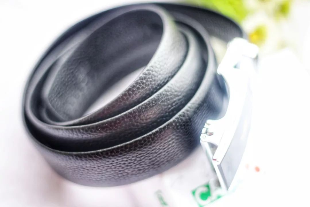 鳄鱼皮带搭配男士,送男朋友腰带推荐小众轻奢