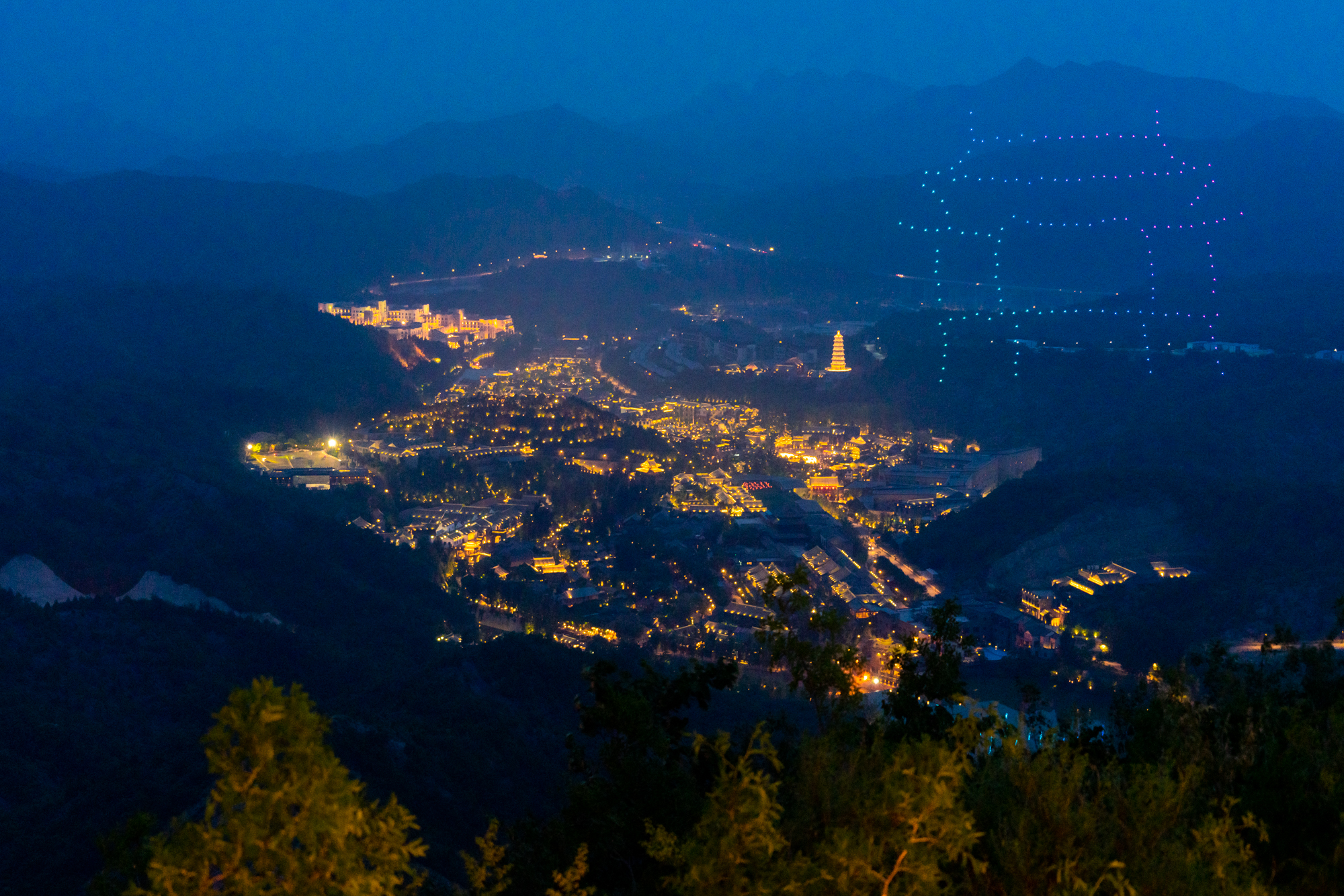 司马台长城的壮观雄奇+北方人的梦里水乡，都在这座京郊水镇了