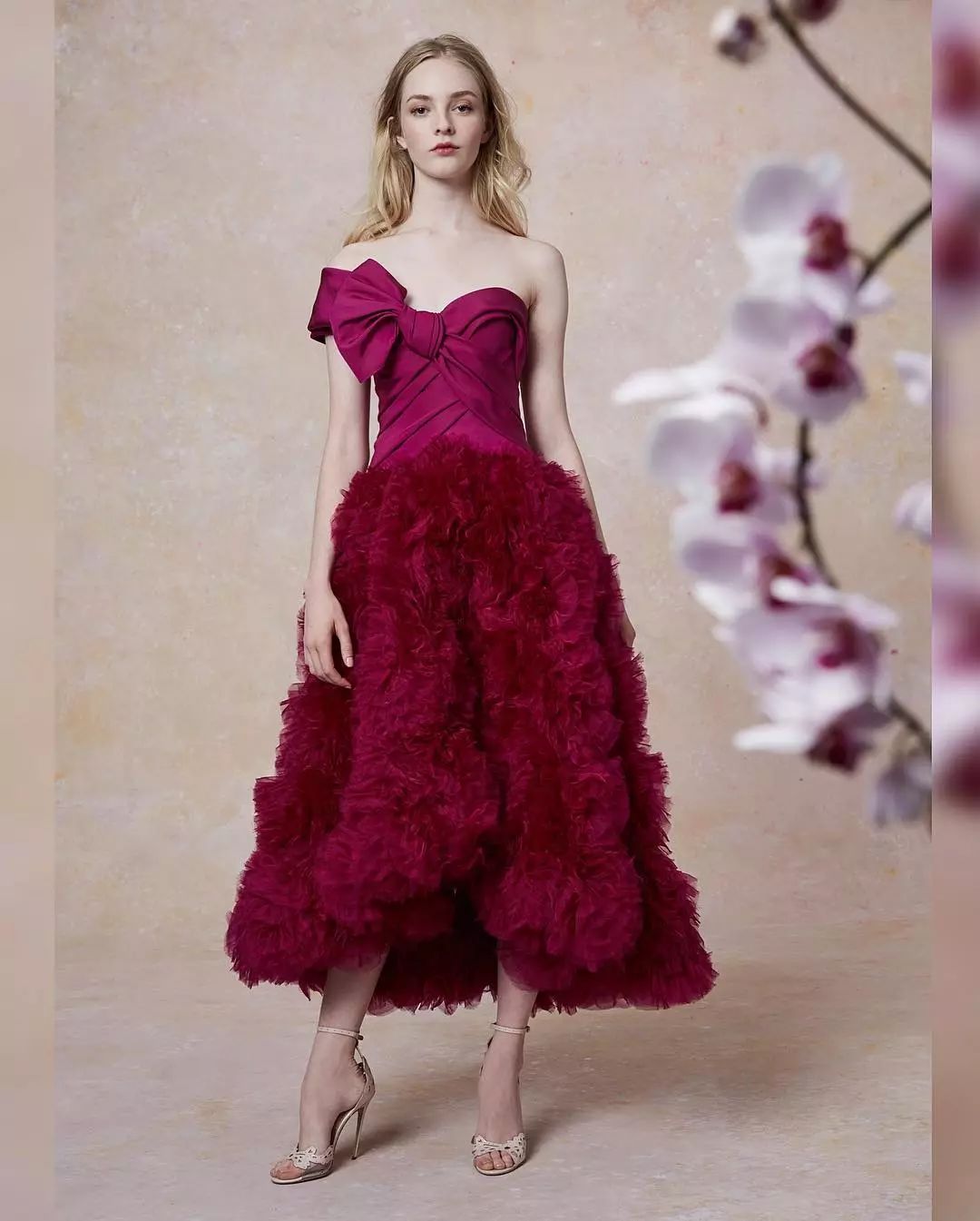 减龄蝴蝶结搭配,蝴蝶结怎么穿才好看慢动作