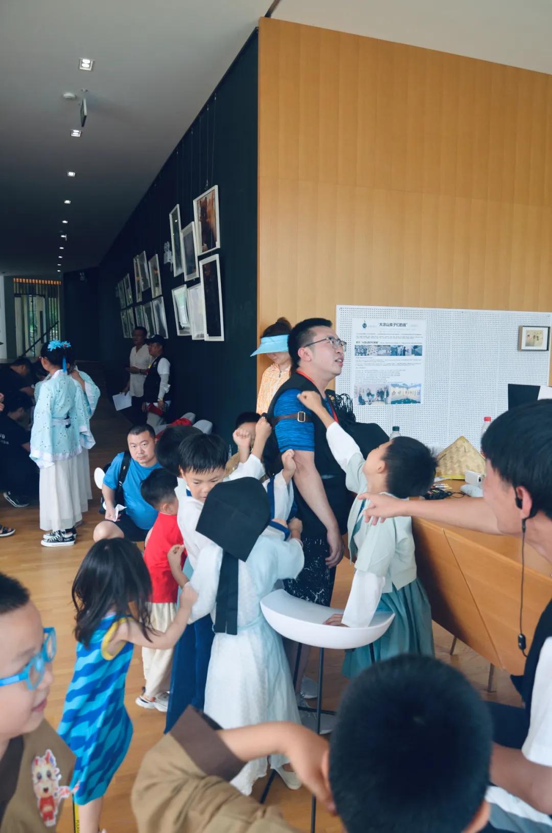 大地风景乡村振兴实验基地大吉祥村迎来本草小象馆加盟