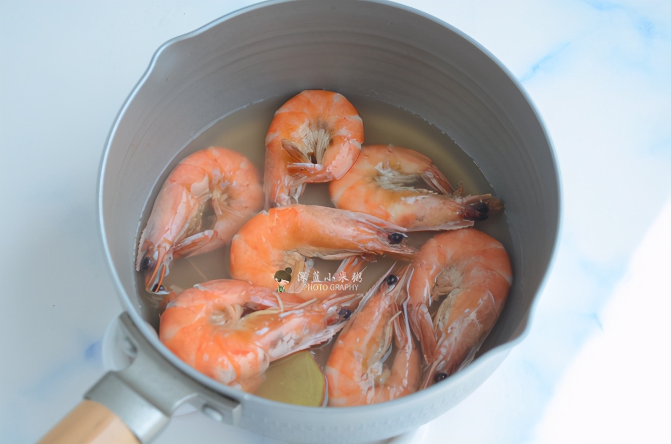 减肥期虾仁食谱,减肥餐虾仁肉松饭放什么酱好吃