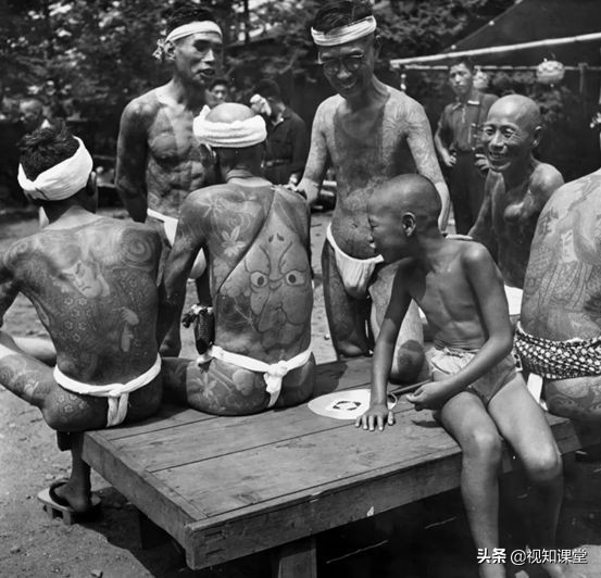 从大佬标志到时尚界弄潮儿，文身到底经历了啥？