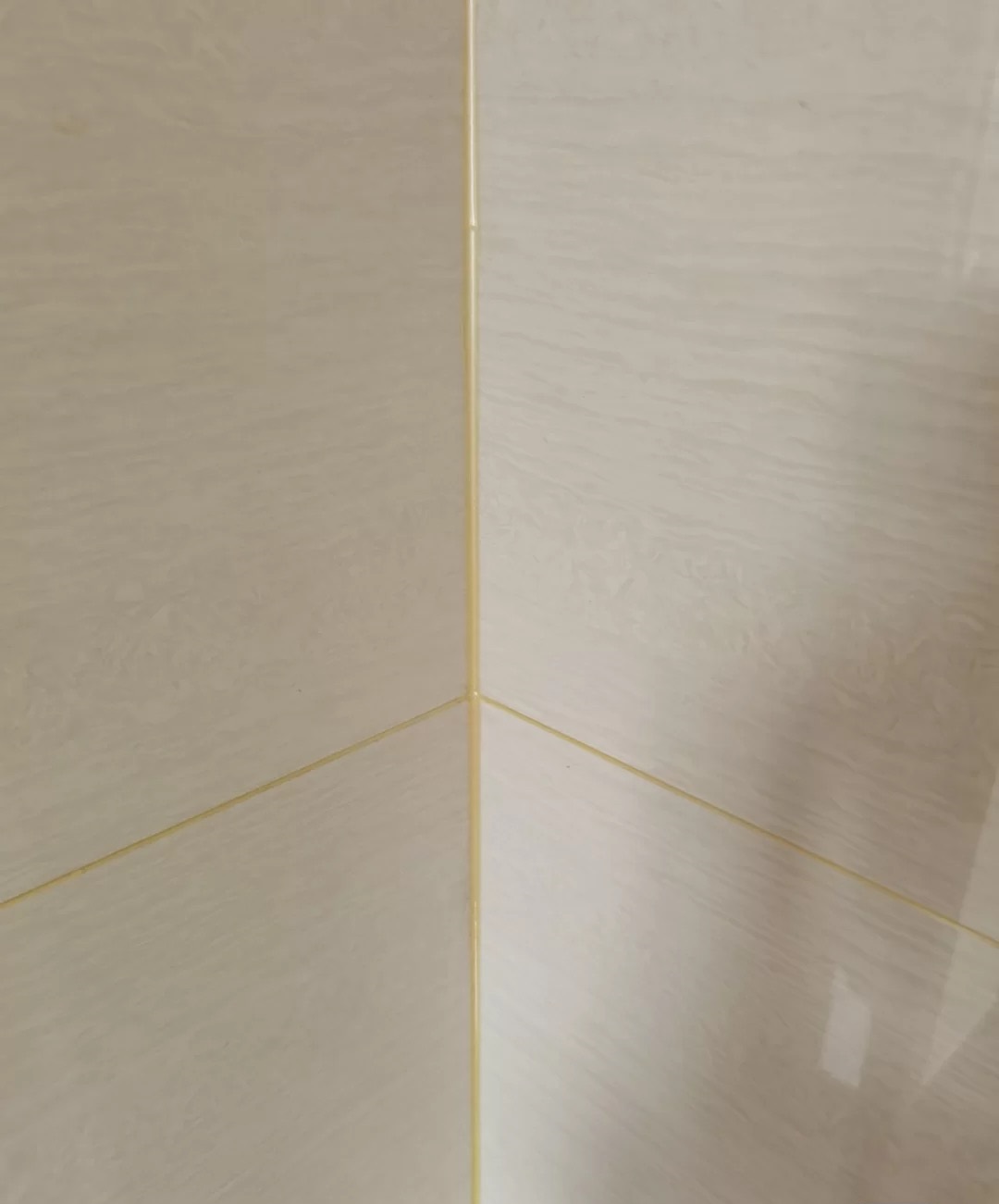 地砖美缝用什么牌子的环氧彩砂,瓷砖到底做美缝还是环氧彩砂