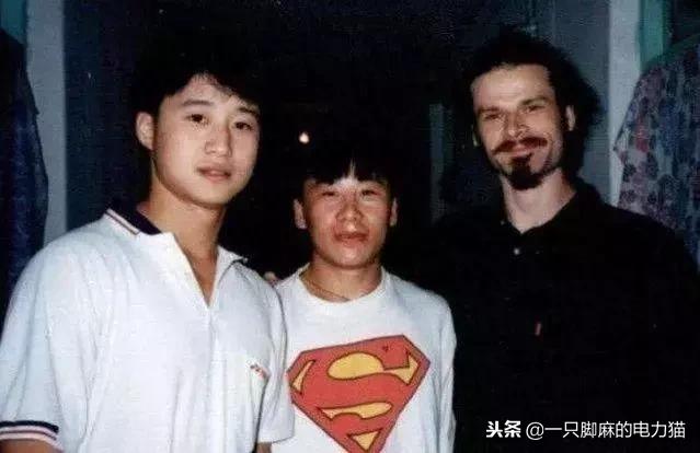 战狼吴京高光时刻,战狼2吴京如何逆袭