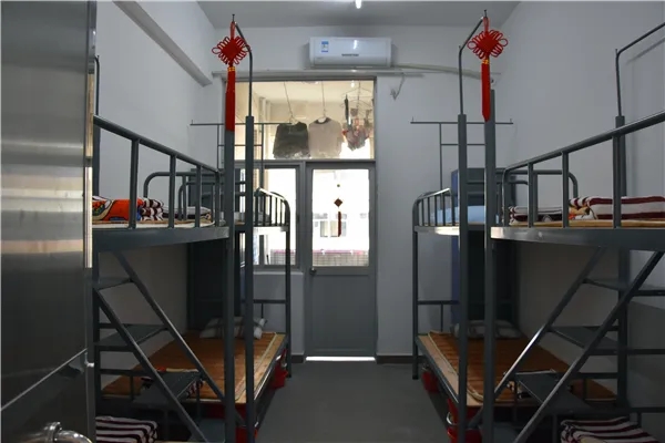 东莞东华高考状元第一名,广东东莞状元郎