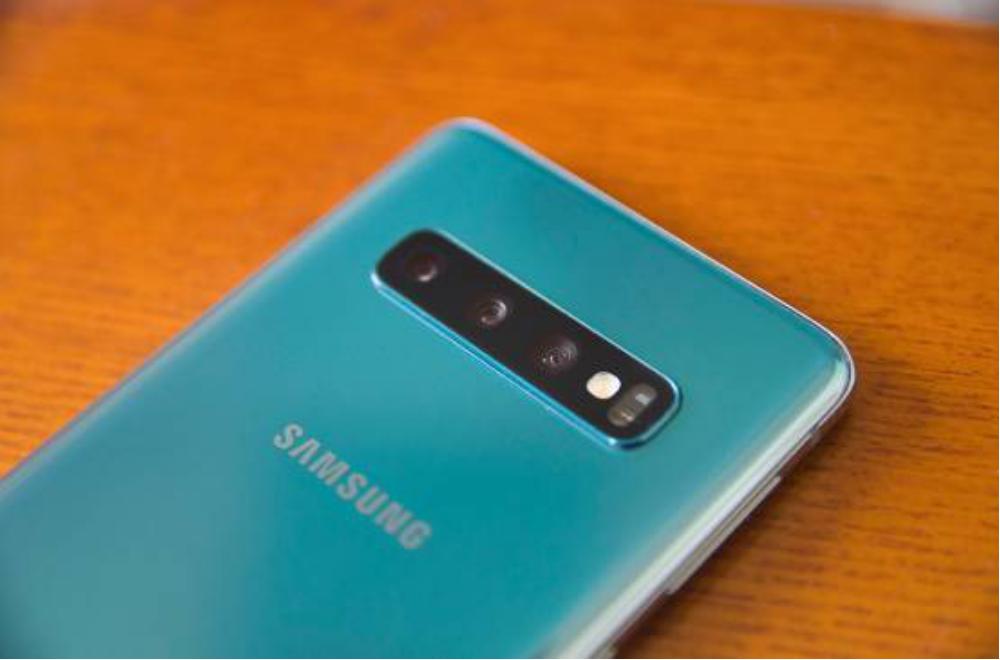 三星galaxys10打游戏,三星galaxys10哪些地方惊艳到你