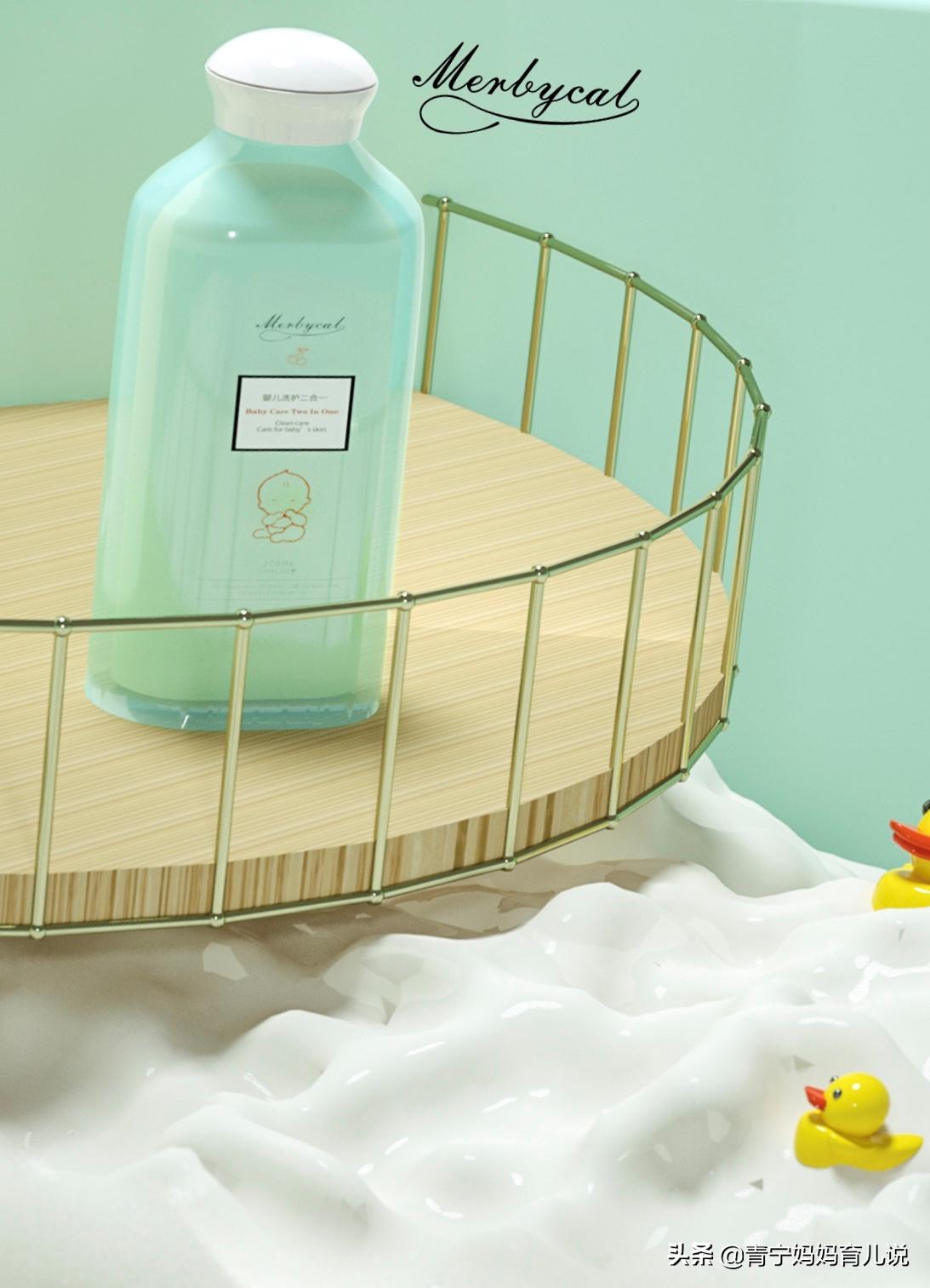 宝宝洗澡害怕妈妈忍不住笑,宝宝洗澡害怕洗头