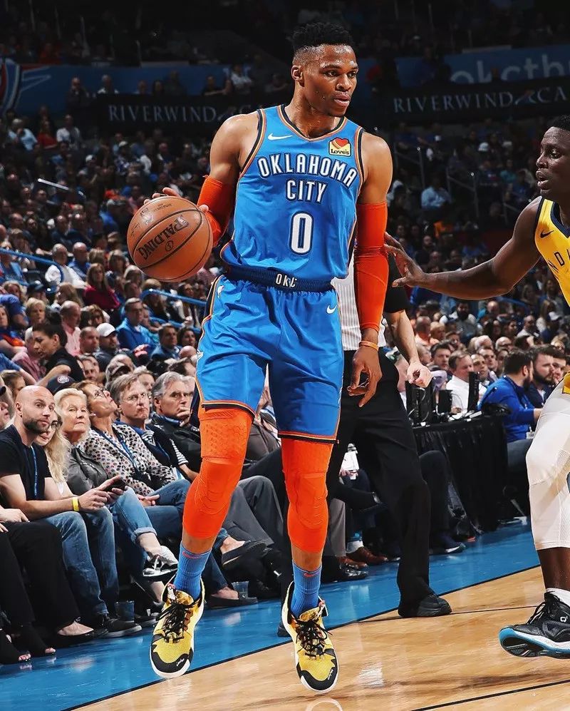 nike匡威乔丹联名,aj2和匡威联名套装