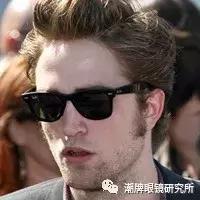 雷人｜不如雷朋，眼镜王者吊打青铜