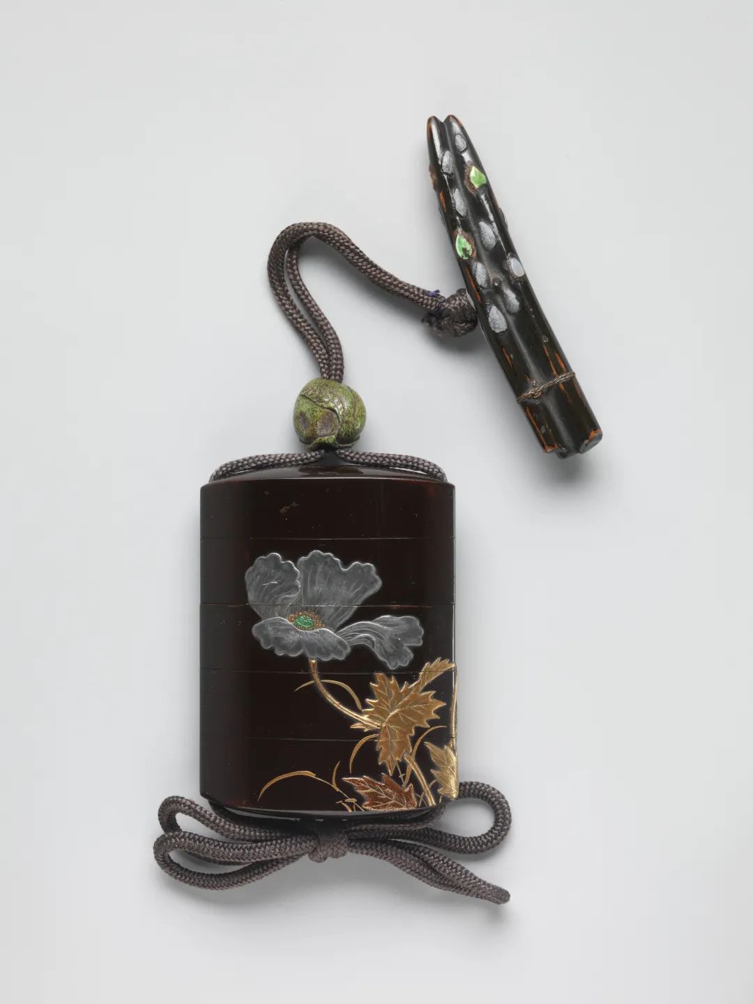 YSL的灵感缪斯居然是这件来自日本的炫富神器?