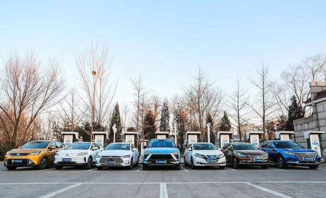 纯电动新能源车天天充电好吗,纯电动汽车剩余多少电充电好