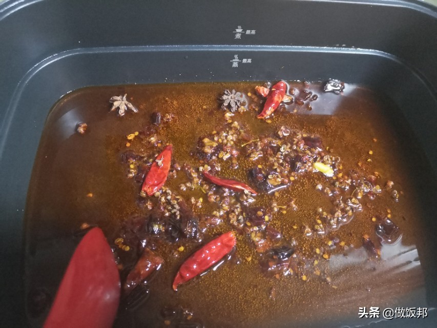 江边蒜香麻辣烤鱼做法教程家庭版,怎么烤鱼简单又美味在家就能做