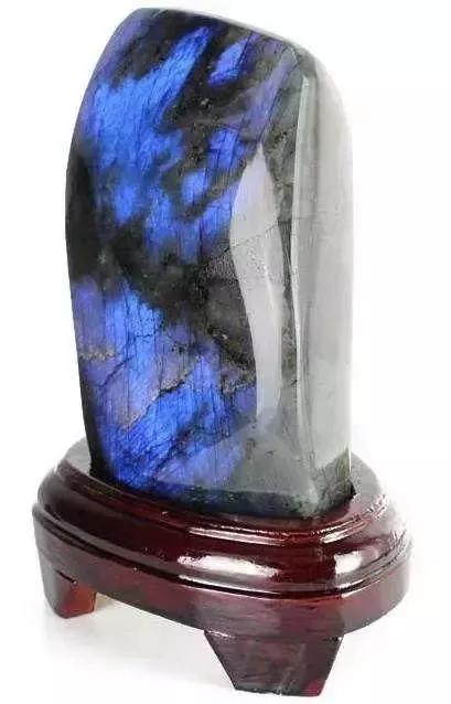 石头玉的鉴别,一块石头一块玉