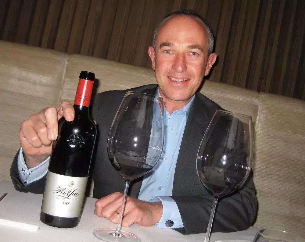 一般的拉菲是多少钱,市场上的拉菲是真的吗