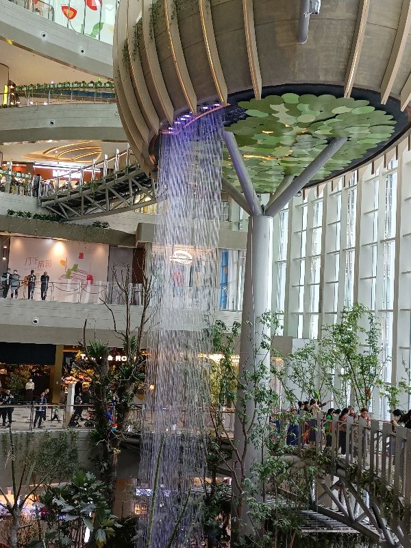 光环购物公园与新加坡樟宜机场,重庆观光购物公园