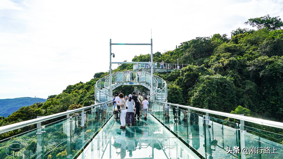 三亚酒店推荐性价比高海边附近,三亚住宿攻略海景酒店五天四晚