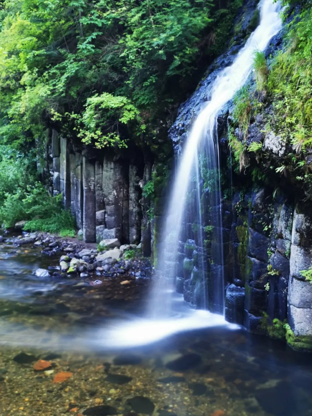 丹东最大的中朝边贸城,丹东中朝边境风光