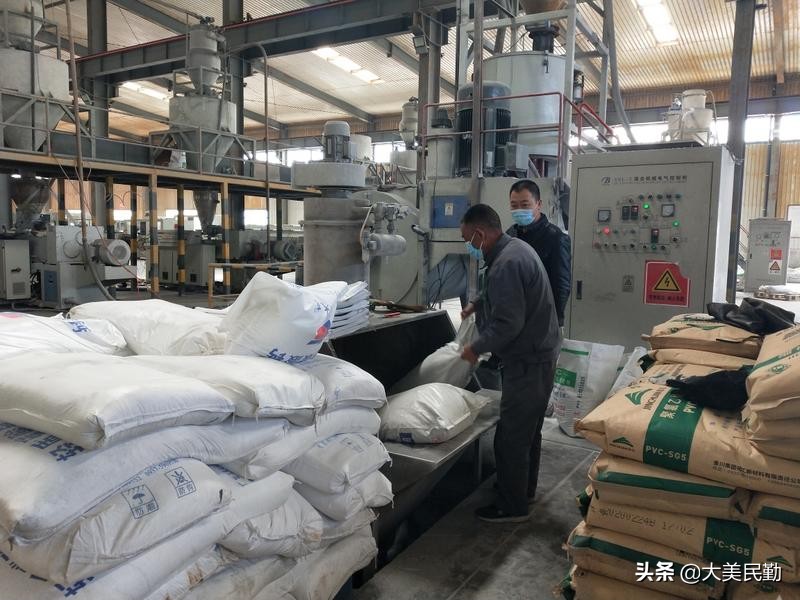 民勤县红砂岗镇雨禾公司：疫情防控不松劲全力以赴抓生产