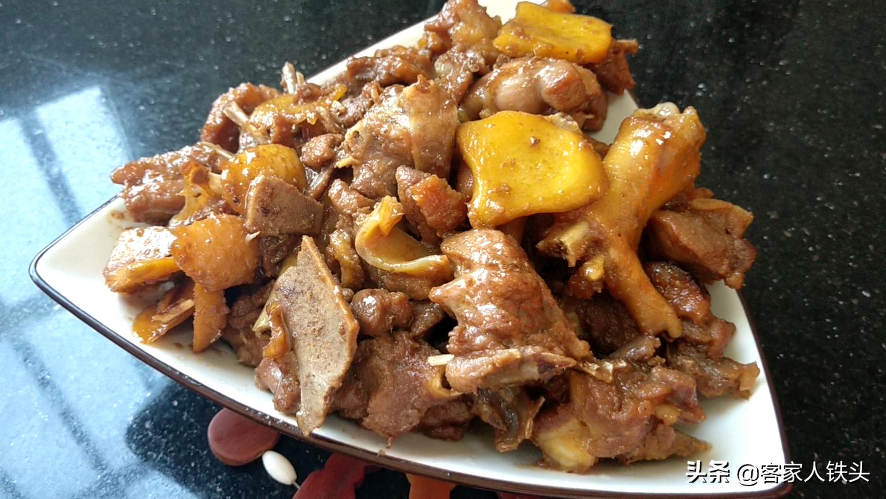 鸭肉好吃的做法一次炒一大盘,鸭肉最好吃的三种做法