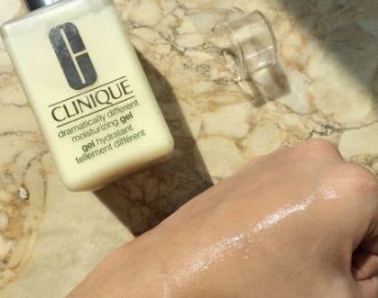 倩碧卓越清爽啫喱和黄油的区别,倩碧无油版和透明黄油测评