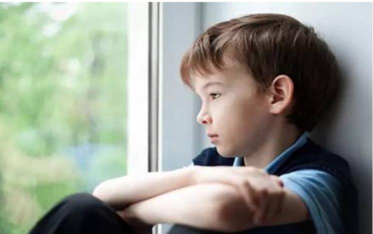 孩子在外边被欺负怎么教育,如果孩子在外面被欺负了怎么办