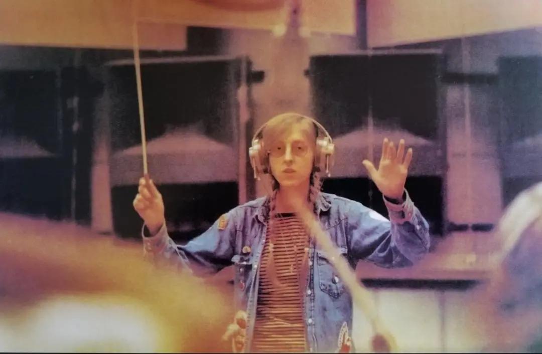 朱迪·希尔的多面人生：持枪劫匪与基督徒