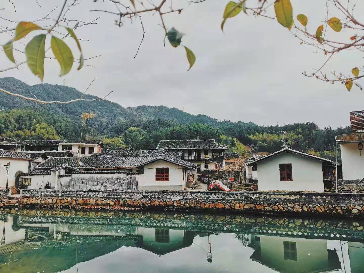 春季自驾游最美路线推荐,春季适合自驾游路线推荐