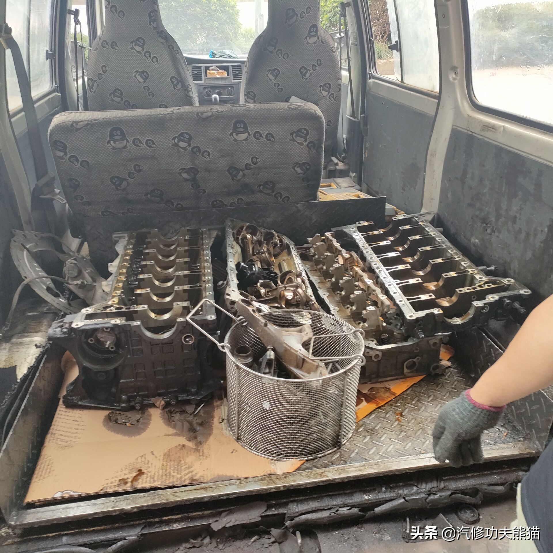 e90宝马325i容易烧机油,宝马e90325i烧机油能修好吗