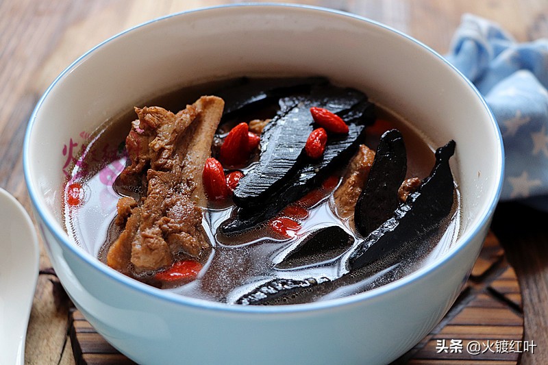 有灵芝的灵芝煲汤怎么做,灵芝孢子粉炖什么汤好喝