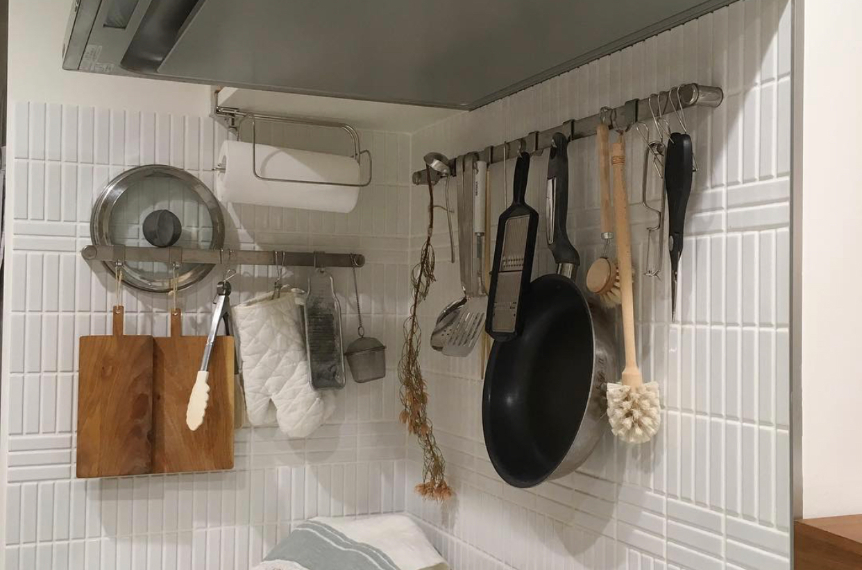 厨房锅具收纳墙上,厨房锅具收纳整理神器