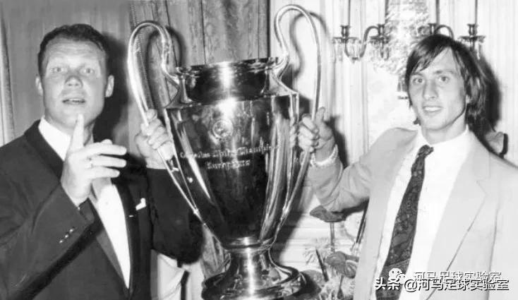 18至19欧冠阿贾克斯,阿贾克斯卧龙凤雏