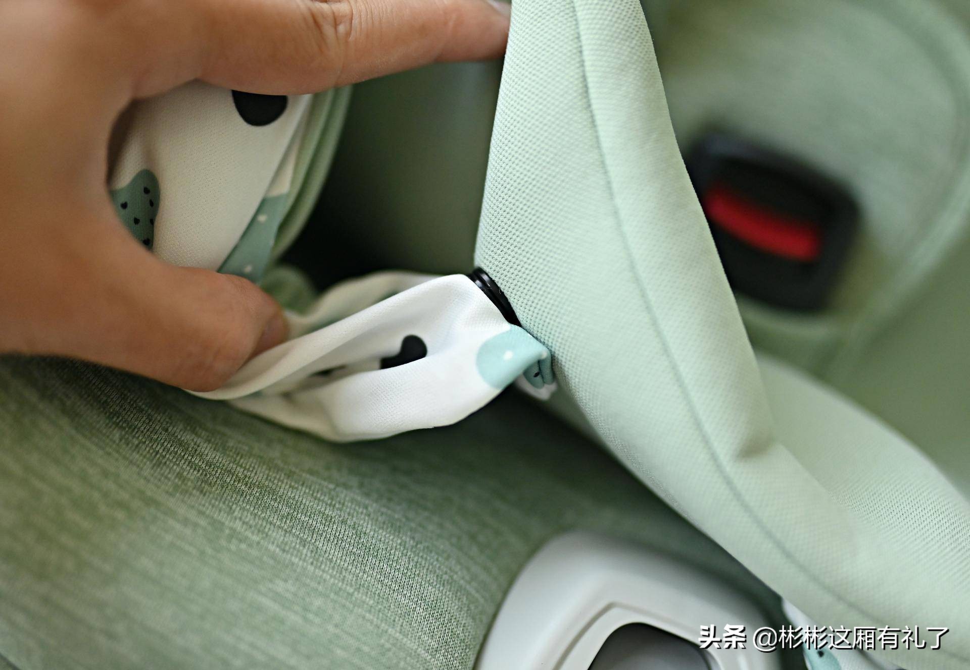 从小坐到大的安全座椅,小到隐形的手机支架