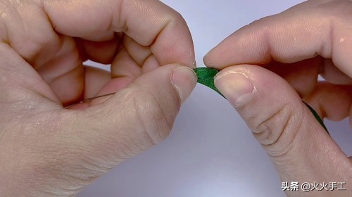 果郡王为甄嬛种合欢花的片段,果郡王送合欢花对甄嬛说了什么