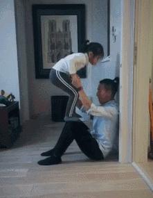 适合在家里玩的小游戏5岁到15岁,适合十个人玩的室内小游戏