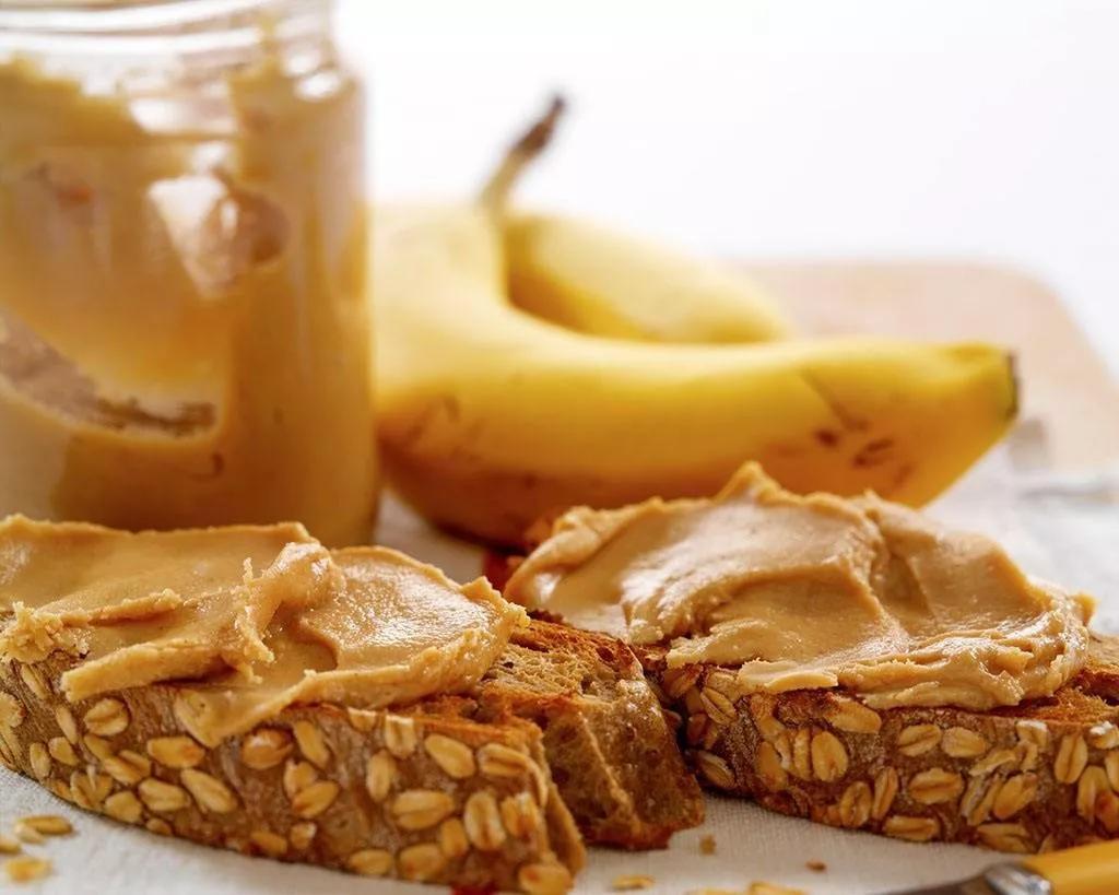 花生、瓜子、腰果、巴旦木……坚果那么多，谁最昂贵？谁最危险？