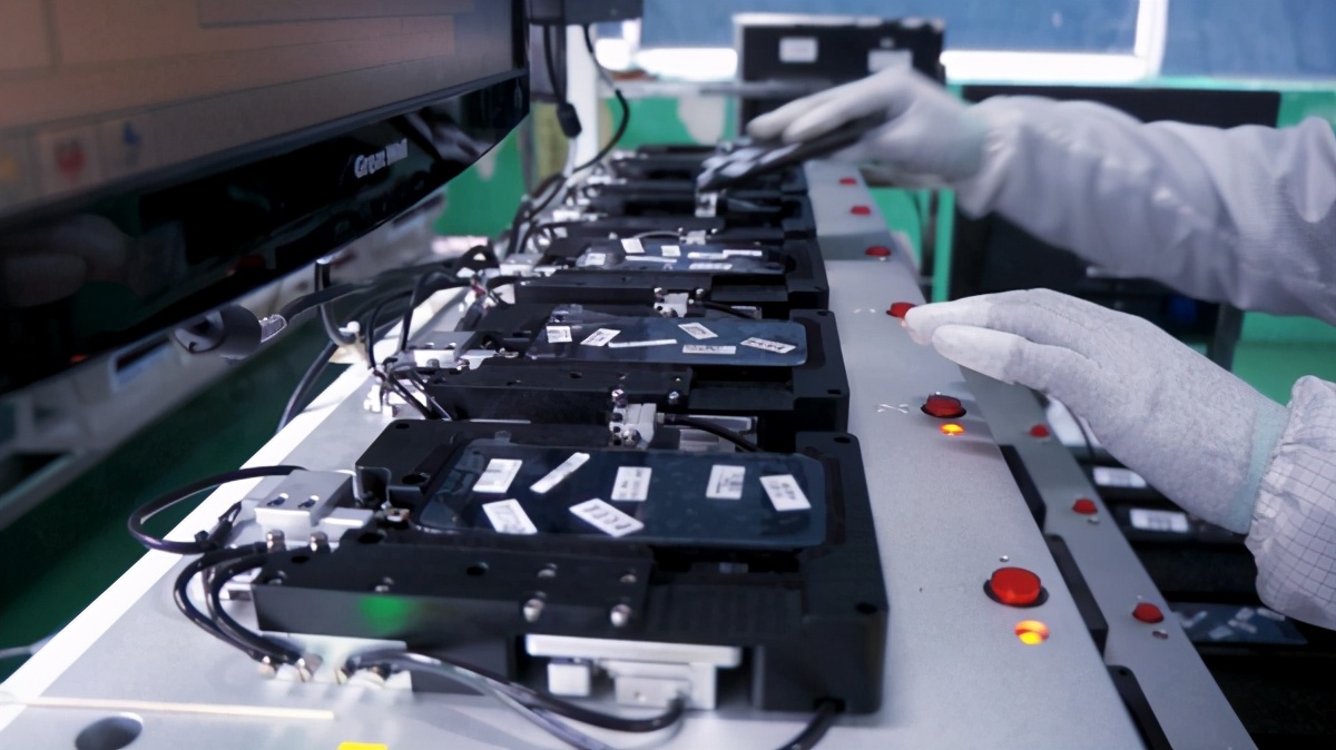 闻泰科技半导体地位,闻泰科技是芯片还是半导体