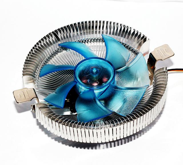 台式电脑反复重启但就是启动不了,笔记本电脑反复重启不开机怎么办