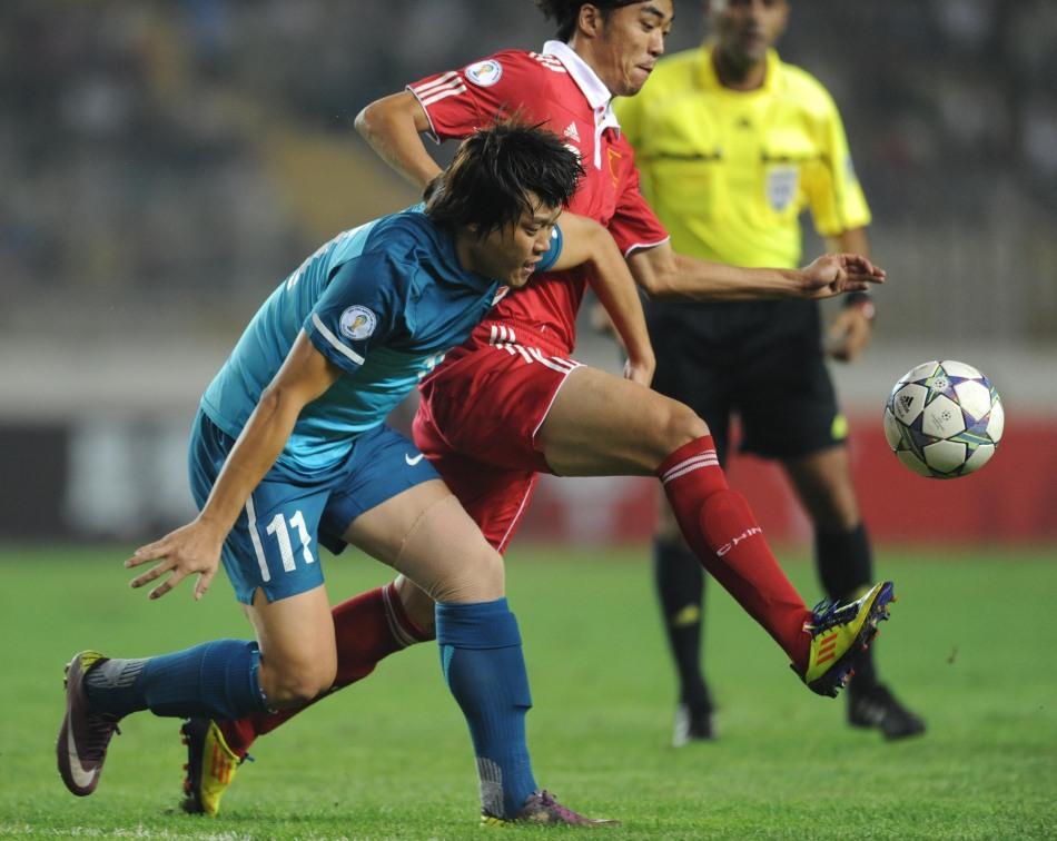 中国球员遭对手戏耍,国足归化李玮峰