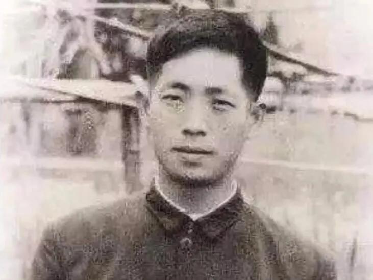 突破粮食“卡脖子”,“神农”袁隆平,职校教师如何喂饱中国人?