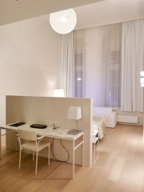 卧室床头不靠墙,卧室床头不对门图片